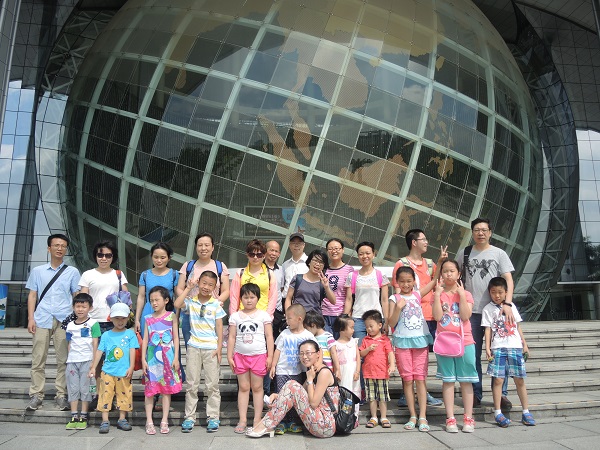 资环所组织开展庆“六一”关心下一代职工亲子活动