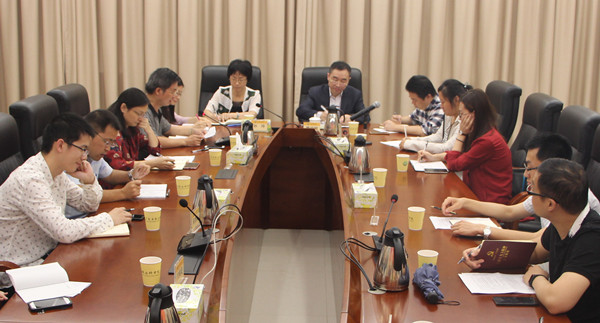 足球博彩平台
召开“乡村振兴科技支撑大家谈”青年座谈会