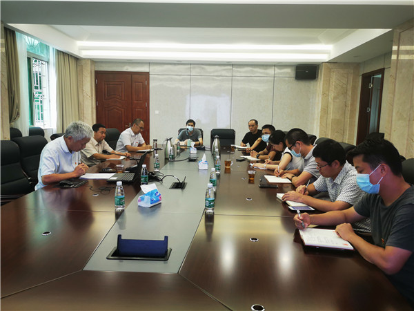 植保所党委召开理论学习中心组学习扩大会