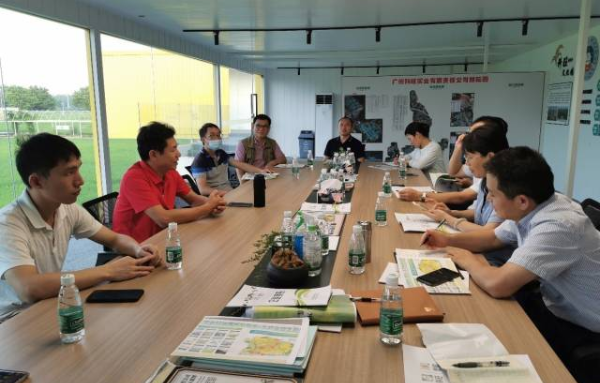 省农科院水稻所专家团队与广州科旺公司在交流座谈。 省农科院水稻所专家团队与广州科旺公司在交流座谈。