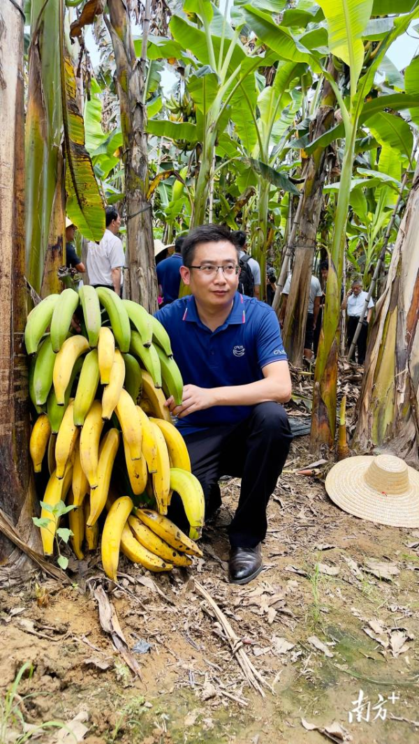 2 南方+ 邵一弘 拍摄