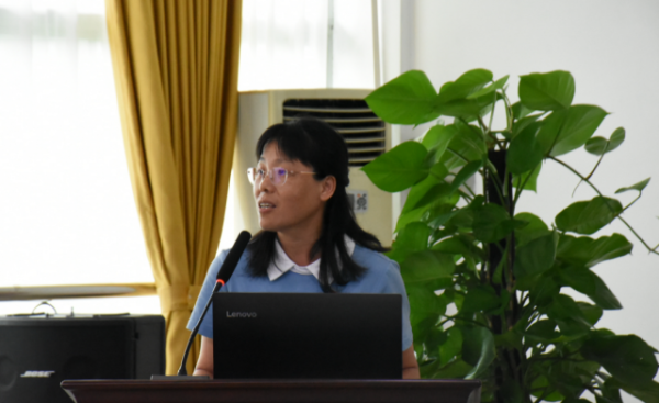 亚洲足球体育博彩平台
水稻研究所所长何秀英