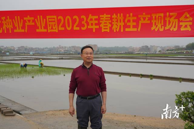 省农科院副院长何秀古 省农科院副院长何秀古