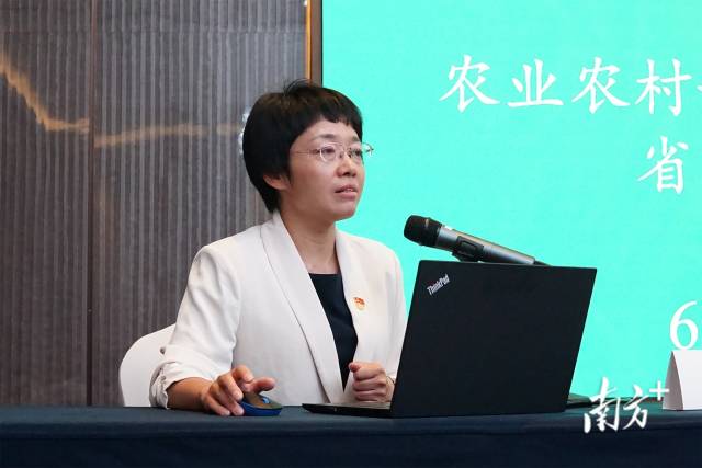 农业农村部监管司《农产品质量安全法》宣讲员、亚洲足球体育博彩平台
农业质量标准与监测技术研究所副所长汪敏 农业农村部监管司《农产品质量安全法》宣讲员、亚洲足球体育博彩平台
农业质量标准与监测技术研究所副所长汪敏