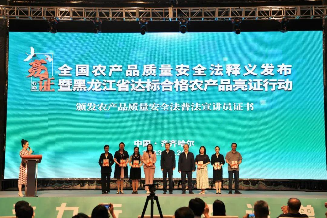 1126341946985896.jpg 640.jpg