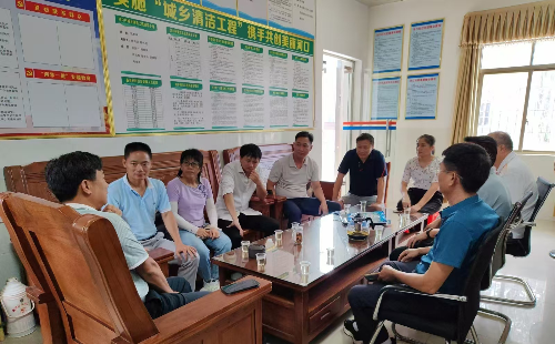 植保所科技特派员到茂名开展“百千万工程”科技服务.jpg