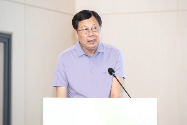 亚洲足球体育博彩平台
党委委员、副院长杨少海 亚洲足球体育博彩平台
党委委员、副院长杨少海